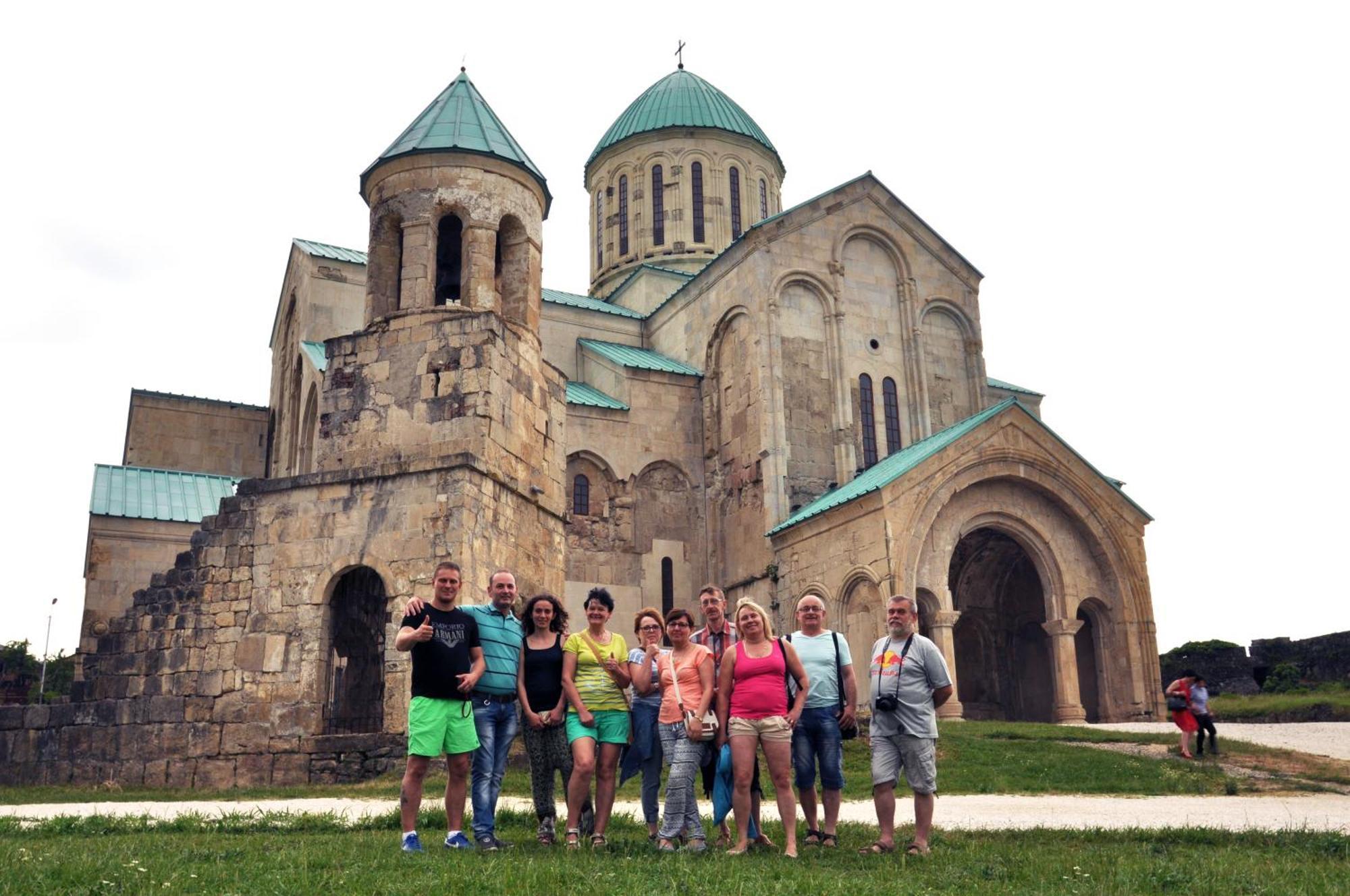 Giorgi'S Homestay Kutaisi Bagian luar foto